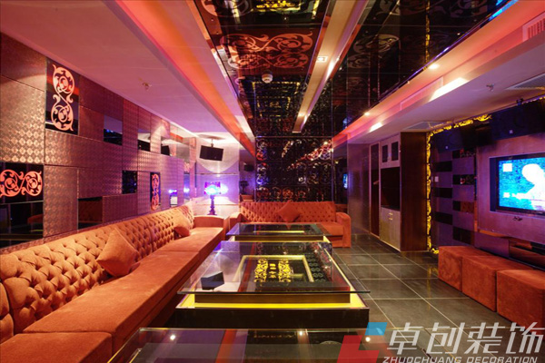 �Ϸ�KTV�b�˾