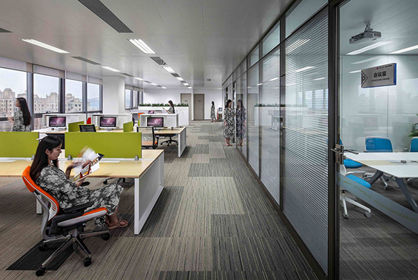 �F(xi��n)�����s�k�����b���O(sh��)Ӌ(j��)�D-׿��(chu��ng)�b�˾