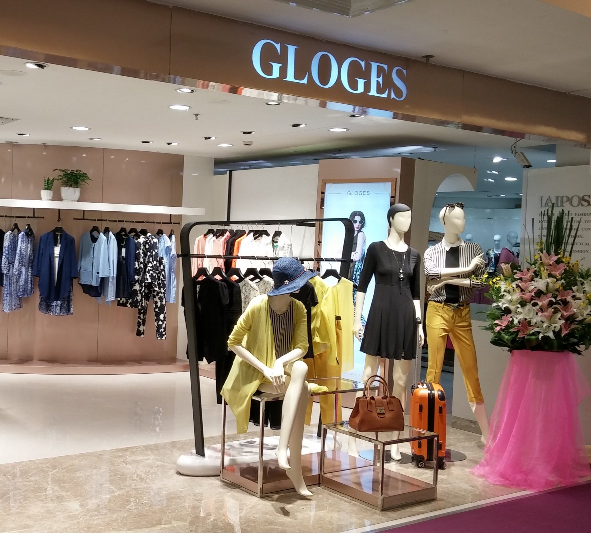 ���b���b���O(sh��)Ӌ(j��)���ȺϷ�׿��(chu��ng)�b�˾