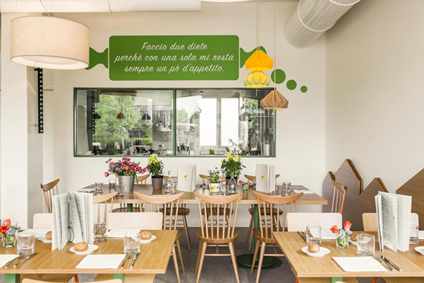 �ЙC�͏d�b��ÿƽ�׃r���Ŷ���