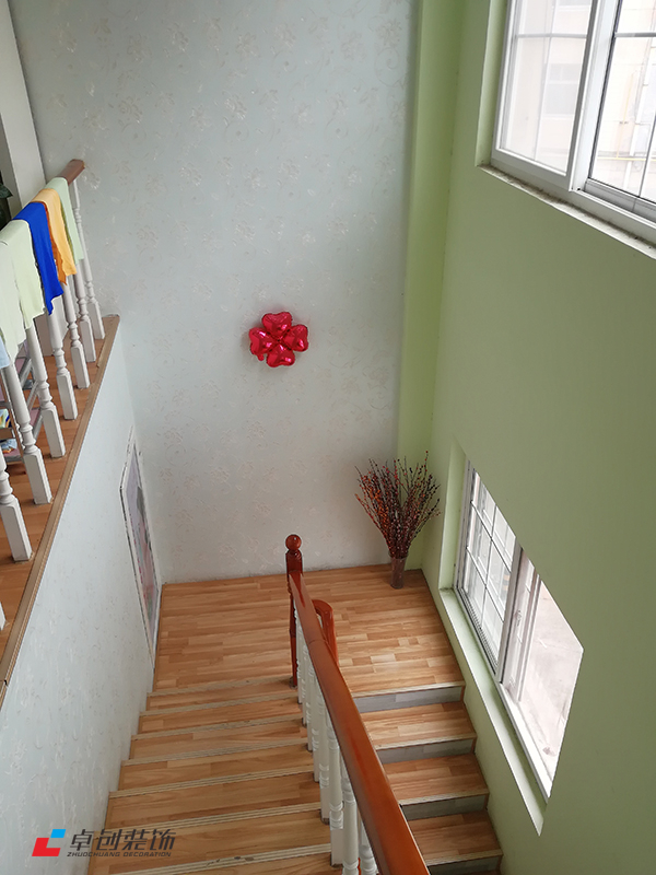 ����Ժ�b����ʲô�ɫ�ĉ�������